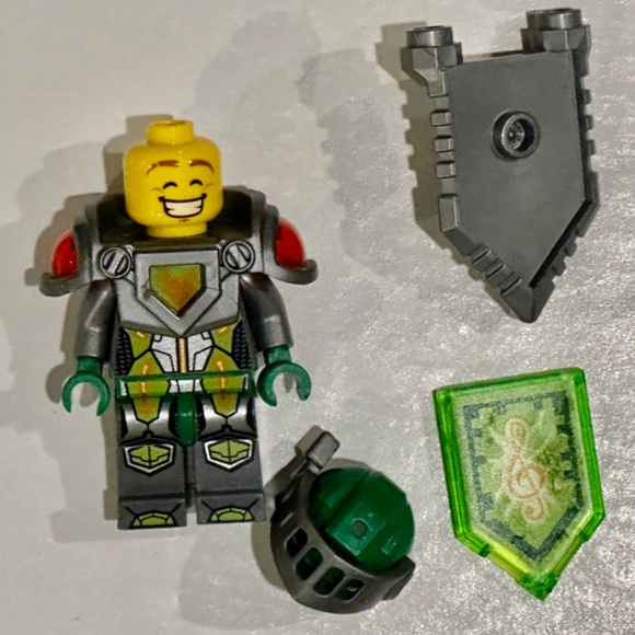 Lego Nexo Knights Power 🎼Tone of Music nex025 Aaron Fox Minifigure Silver Visor - Picture 6 of 9